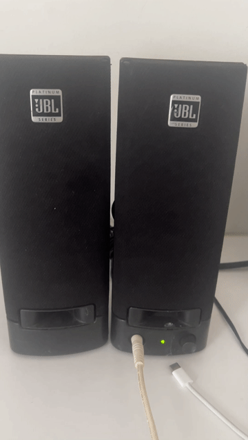 Loa vi tính JBL Đen 12V. Mua bán Tivi, Âm thanh tại Thành phố Thủ Đức Tp Hồ Chí Minh được đăng bởi Phương hình 1