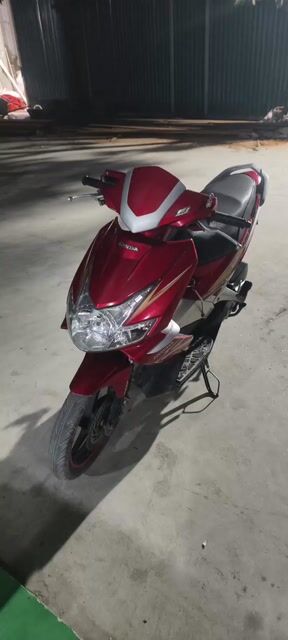 Honda Air Blade 2009 Đời đầu Fi Đỏ. Mua bán Xe máy tại Huyện Hoài Đức Hà Nội được đăng bởi Đào Văn Linh hình 1
