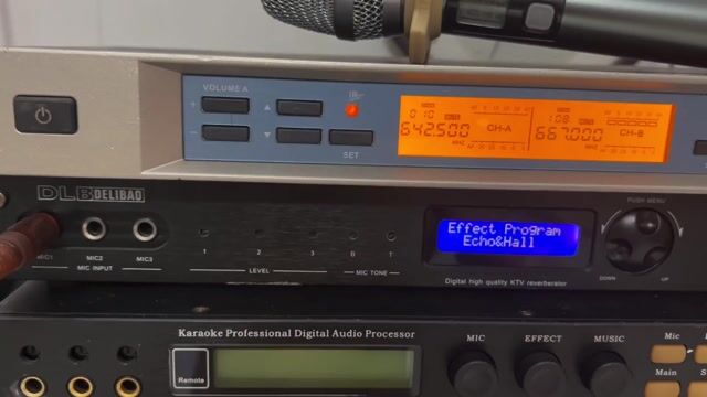 Vang cơ lai số DLB Echo Reverb Nguyên zin. Mua bán Tivi, Âm thanh tại Thành phố Tây Ninh Tây Ninh được đăng bởi Thành hình 1