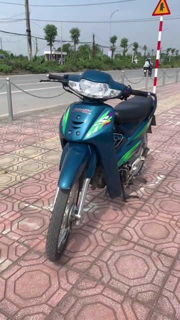 Xe Wave đời 2002 xanh dương dân chơi. Mua bán Xe máy tại Huyện Thanh Oai Hà Nội được đăng bởi Nguyễn Chính Thủy hình 1