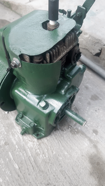 máy xăng cổ.sơn lại.chạy tốt. Mua bán Đồ sưu tầm, đồ cổ tại Huyện Tri Tôn An Giang được đăng bởi Chi hình 1