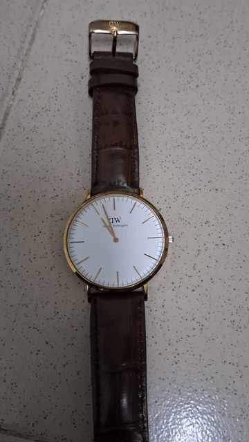 Đồng hồ Daniel Wellington dây da nâu 41mm. Mua bán Đồng hồ tại Quận 1 Tp Hồ Chí Minh được đăng bởi hung hình 1