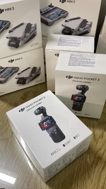 DJI Osmo Pocket 3 combo, mới nguyên sea chính hãng. Mua bán Máy ảnh, Máy quay tại Thành phố Nam Định Nam Định được đăng bởi LONGVU STORE hình 1