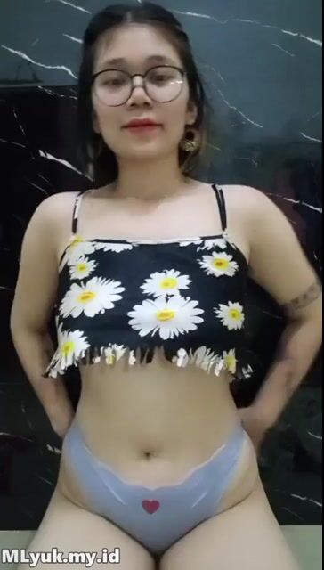 Chindo Rambut Pendek Colok Memek