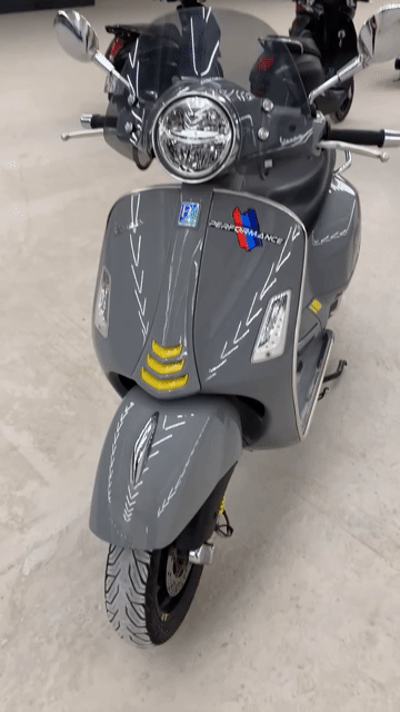 Vespa GTS 300 2019 ABS Xám Xi Măng Máy HPE Xe Đẹp. Mua bán Xe máy tại Quận Gò Vấp Tp Hồ Chí Minh được đăng bởi Khương Phan hình 1
