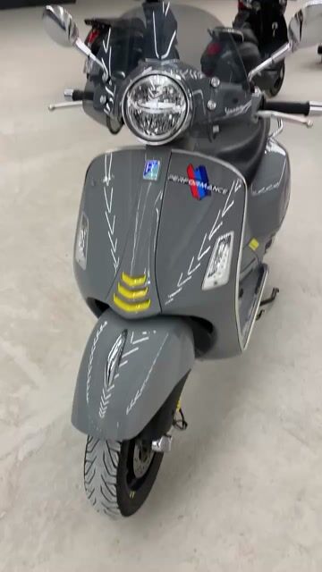 Vespa GTS 300 2019 ABS Xám Xi Măng Máy HPE Xe Đẹp. Mua bán Xe máy tại Quận Gò Vấp Tp Hồ Chí Minh được đăng bởi Khương Phan hình 1