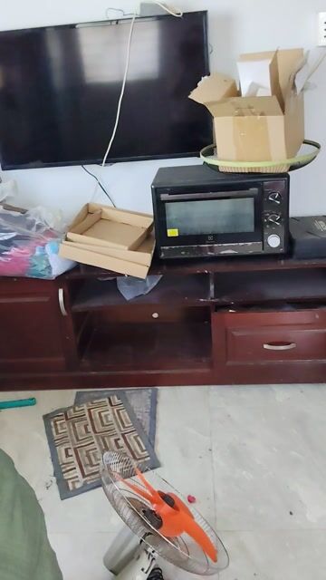 Kệ tivi gỗ hiện đại. Mua bán Tủ, kệ gia đình tại Quận Bình Tân Tp Hồ Chí Minh được đăng bởi Bui Thi Hanh hình 1