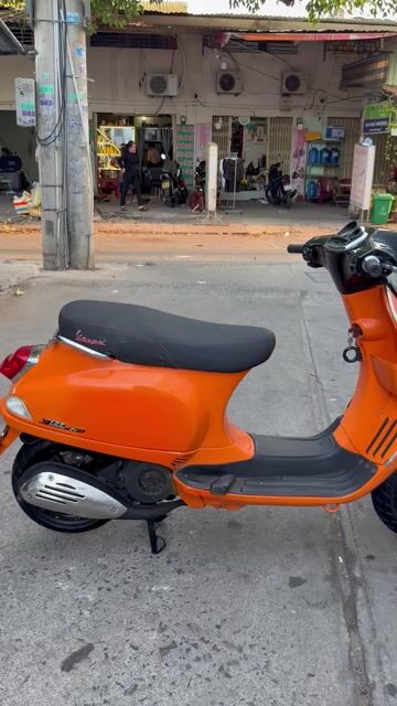 Piaggio Vespa 3Val ie Cam BSTP Zin đẹp keng 95%. Mua bán Xe máy tại Quận Bình Tân Tp Hồ Chí Minh được đăng bởi Cửa Hàng Xe Máy Gia Kiệt hình 1