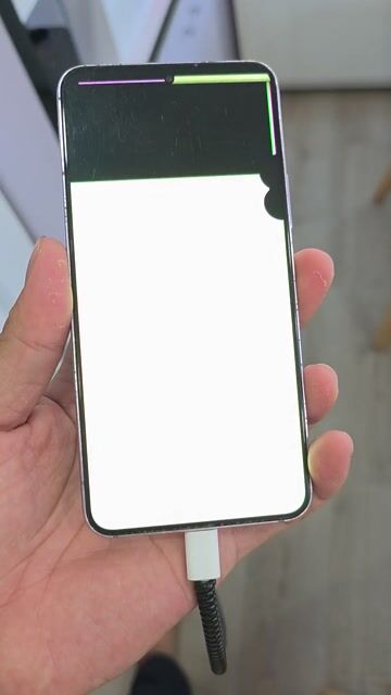 Galaxy S22 5G 128GB Tím Hư màn. Mua bán Điện thoại tại Quận 12 Tp Hồ Chí Minh được đăng bởi a Liêm hình 1