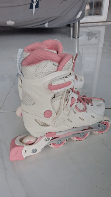 Giày Patin cho bé còn mới như hình. Mua bán Đồ thể thao, Dã ngoại tại Huyện Xuân Lộc Đồng Nai được đăng bởi Phong Đinh Văn hình 1