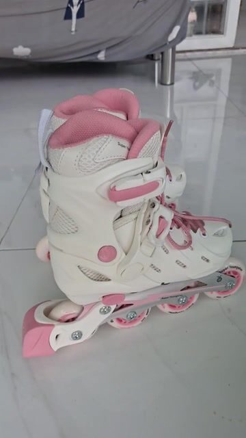Giày Patin cho bé còn mới như hình. Mua bán Đồ thể thao, Dã ngoại tại Huyện Xuân Lộc Đồng Nai được đăng bởi Phong Đinh Văn hình 1