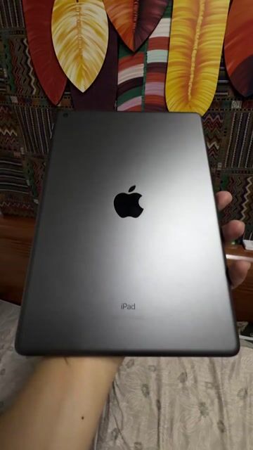 Apple iPad Gen 8 32GB Xám. Mua bán Máy tính bảng tại Thành phố Thủ Dầu Một Bình Dương được đăng bởi Tùng Nguyễn hình 1