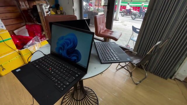 💥 Thinkpad X1 Carbon Gen 6 Ram 8Gb nguyên rin. Mua bán Laptop tại Quận Hải Châu Đà Nẵng được đăng bởi LinhNguyenMedia IIO Nguyễn Hữu Thọ XV năm I địa chỉ  hình 1