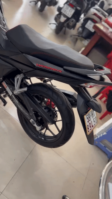 Honda Winner V 2017 Đen Nhám.Bản ĐB.BSTP.Xe chất. Mua bán Xe máy tại Quận 6 Tp Hồ Chí Minh được đăng bởi Cửa Hàng Xe Máy Hoà Bùi hình 1