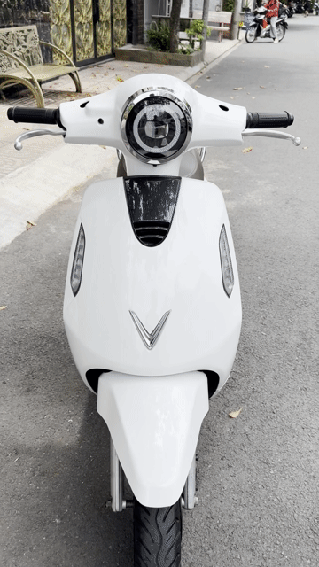 VinFast EVO 200 2025 Trắng. Mua bán Xe máy tại Quận 12 Tp Hồ Chí Minh được đăng bởi Bui Van Trung hình 1