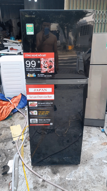 Tủ lạnh Toshiba 233L Inverter Đen. Mua bán Tủ lạnh tại Quận Thanh Khê Đà Nẵng được đăng bởi truong quoc bông hình 1