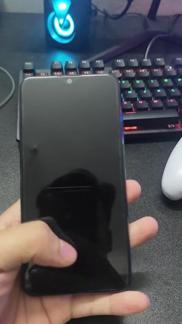 e cần bán  500k. Mua bán Điện thoại tại Quận Cầu Giấy Hà Nội được đăng bởi Nguyễn Hoàng Mai hình 1