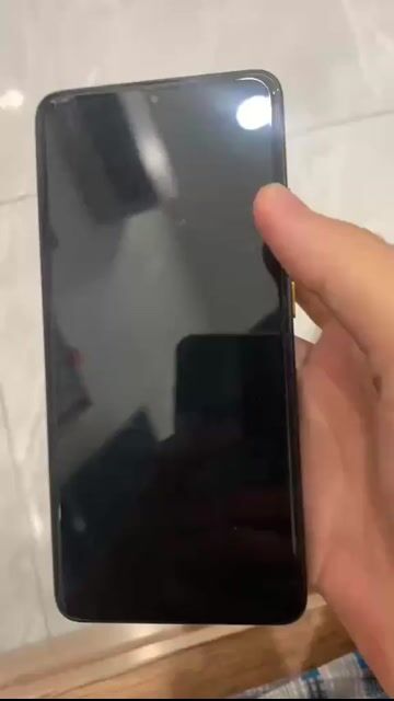 POCO Đen, Vàng Còn mới. Mua bán Điện thoại tại Huyện Bình Chánh Tp Hồ Chí Minh được đăng bởi Trung hình 1