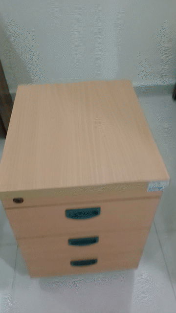 Tủ văn phòng Hòa Phát 3 ngăn Gỗ Vàng, Xanh. Mua bán Đồ dùng văn phòng tại Huyện Bình Chánh Tp Hồ Chí Minh được đăng bởi Vương Ngọc Minh Tú hình 1