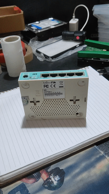 Router MikroTik RB750Gr3 Trắng rẻ nhất chợ tốt. Mua bán Phụ kiện (Màn hình, Chuột...) tại Thị xã Kinh Môn Hải Dương được đăng bởi Quang Le hình 1