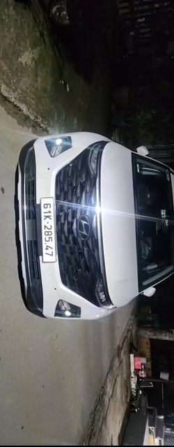 Hyundai Custin 2023 Tiêu chuẩn Trắng. Mua bán Ô tô tại Thị xã Tân Uyên Bình Dương được đăng bởi Hưng huy hưng phát hình 1