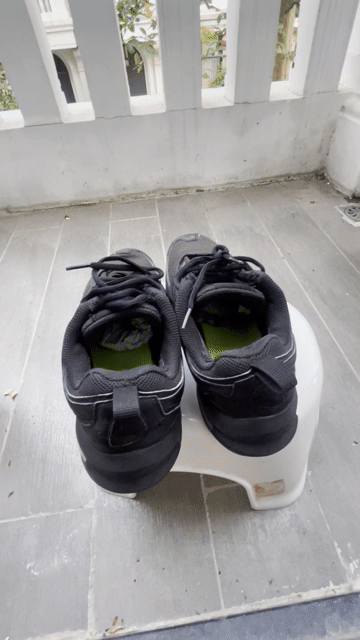 Giày thể thao Nike đen size 39. Mua bán Giày dép tại Quận Long Biên Hà Nội được đăng bởi Mr Quang hình 1