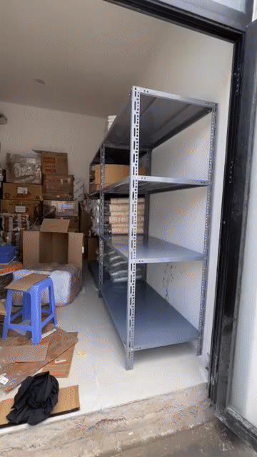 Kệ sắt V lỗ Trắng 80kg/sàn. Mua bán Tủ, kệ gia đình tại Quận Cẩm Lệ Đà Nẵng được đăng bởi Kệ Sắt Minh Quân Đà Nẵng hình 1