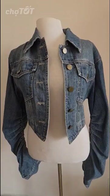 Áo khoác denim còn mới, đẹp, nhiều mẫu để lựa. Mua bán Quần áo tại Quận 4 Tp Hồ Chí Minh được đăng bởi Ami Nguyen hình 1