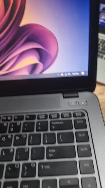 Cđồ Tlý Hp win oem i5-5300U 8GB/128GB . Mua bán Laptop tại Quận 8 Tp Hồ Chí Minh được đăng bởi Huỳnh Anh Tuấn hình 1