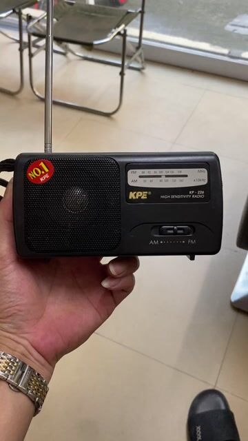 thanh lý đài radio như hình zin đẹp nghe hay. Mua bán Tivi, Âm thanh tại Quận Thanh Xuân Hà Nội được đăng bởi Văn sỹ cắt tóc hình 1