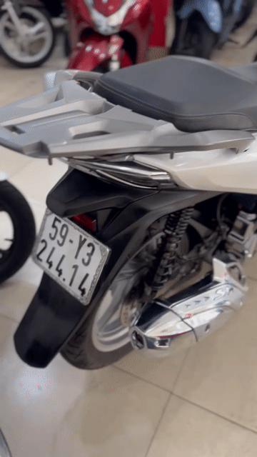 Honda SH 150/2017/ABS Trắng Đen Sport.Xe khỏi bàn. Mua bán Xe máy tại Quận 6 Tp Hồ Chí Minh được đăng bởi Cửa Hàng Xe Máy Hoà Bùi hình 1