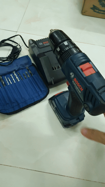 Máy khoan vặn vít Bosch M18 3chức năng chính hãng . Mua bán Đồ chuyên dụng, Giống nuôi trồng tại Thành phố Thủ Dầu Một Bình Dương được đăng bởi Linh pk hình 1