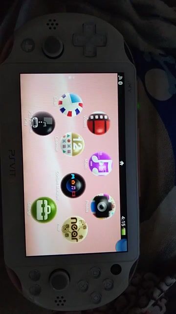 Máy chơi game cầm tay Sony PS Vita Hồng Nhật. Mua bán Thiết bị chơi game tại Thành phố Thủ Đức Tp Hồ Chí Minh được đăng bởi Thiên tâm hình 1