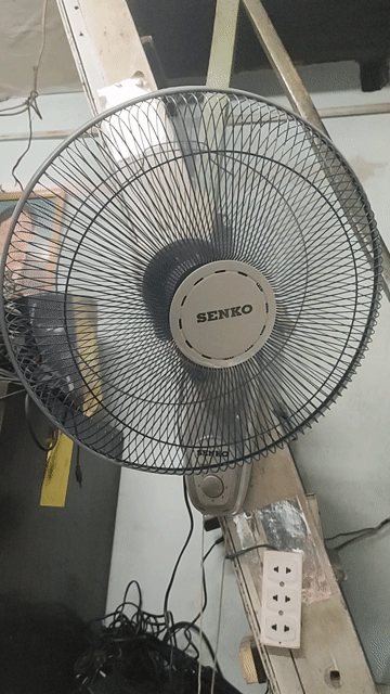 Quạt treo tường Senko Xám đã sử dụng. Mua bán Quạt tại Quận Ninh Kiều Cần Thơ được đăng bởi phuochoa hình 1