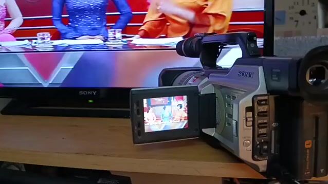 Máy quay phim Sony Handycam DCR-VX2000. . Fullbox. Mua bán Máy ảnh, Máy quay tại Thành phố Thủ Đức Tp Hồ Chí Minh được đăng bởi Trương Hồng Đức hình 1