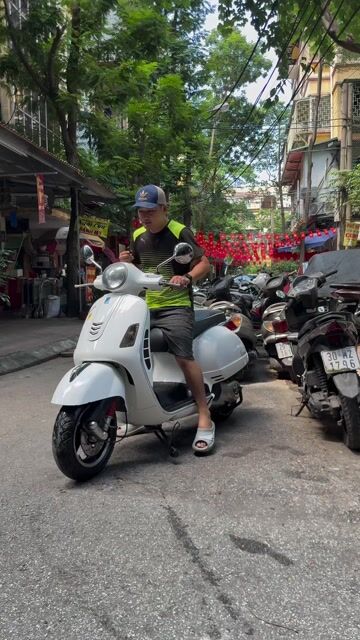 Siêu Đẹp và chất lượng Vespa Gts 3v ie Bạch Mã 29C. Mua bán Xe máy tại Quận Ba Đình Hà Nội được đăng bởi Xe Máy Nam Thi hình 1