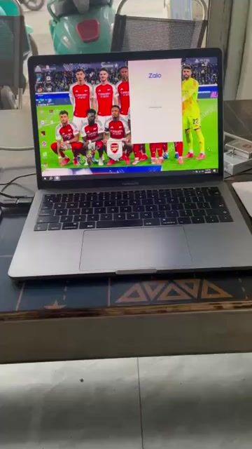 Apple MacBook Pro 2017 i5-7360U 16GB/234GB. Mua bán Laptop tại Quận Tân Bình Tp Hồ Chí Minh được đăng bởi le thanh hình 1
