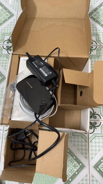Cục phát WiFi SoftBank Air 3. Mua bán Phụ kiện (Màn hình, Chuột...) tại Thành phố Hòa Bình Hòa Bình được đăng bởi Đoàn Tiến hình 1