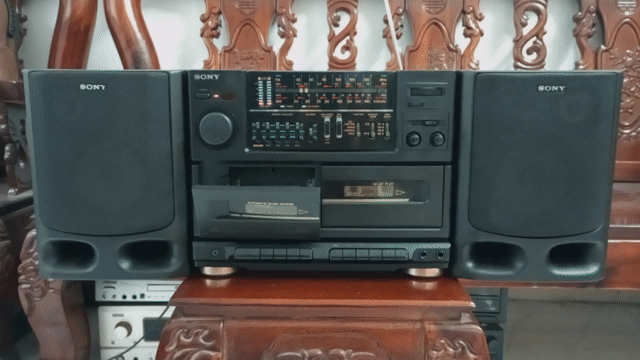 Radio Cassette Sony CFS-KW300S Đen. Mua bán Tivi, Âm thanh tại Quận Phú Nhuận Tp Hồ Chí Minh được đăng bởi chú bo 60 tuổi  hình 1