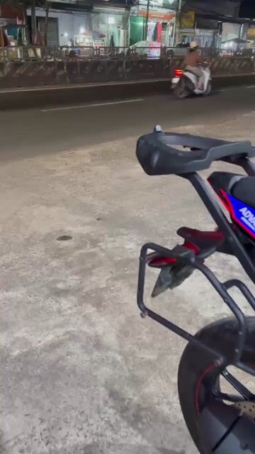 Yamaha R15 2019 Đen Côn tay. Mua bán Xe máy tại Huyện Trảng Bom Đồng Nai được đăng bởi Hong Phuc hình 1