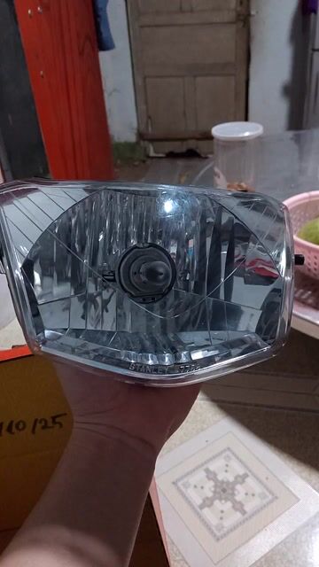 Đèn pha xe wave 119 máy mới, màu trong suốt. Mua bán Phụ tùng xe tại Huyện Châu Thành Bến Tre được đăng bởi Ny Na hình 1