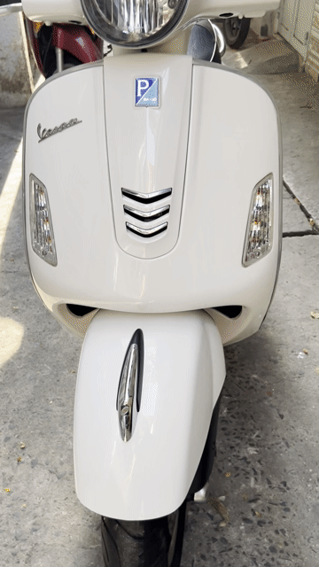 Piaggio Vespa GTS 125 2013 Trắng 13000 km. Mua bán Xe máy tại Quận Bình Thạnh Tp Hồ Chí Minh được đăng bởi  TUAN hình 1