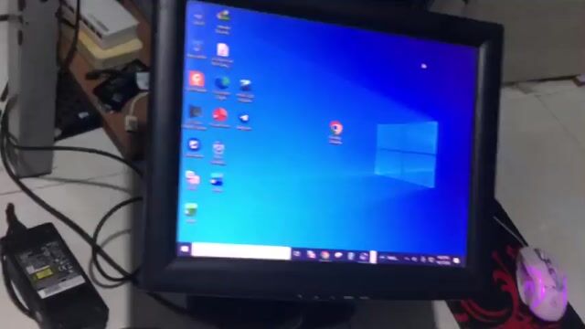 Màn hình cảm ứng 15 inch Đen đã sử dụng. Mua bán Phụ kiện (Màn hình, Chuột...) tại Quận 7 Tp Hồ Chí Minh được đăng bởi Son hình 1
