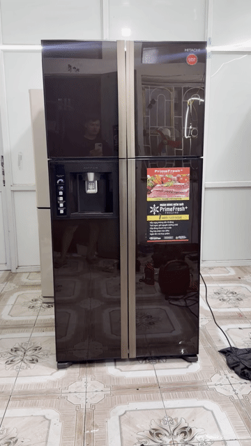Tủ lạnh Hitachi 540L Inverter Nâu cafe cũ. Mua bán Tủ lạnh tại Quận Hoàng Mai Hà Nội được đăng bởi Trần Hoài lâm hình 1