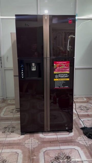 Tủ lạnh Hitachi 540L Inverter Nâu cafe cũ. Mua bán Tủ lạnh tại Quận Hoàng Mai Hà Nội được đăng bởi Trần Hoài lâm hình 1