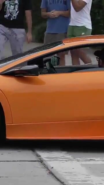 Murciélago SV mostrando como se faz
