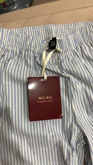 Quần Nữ WGWE Kẻ sọc xanh trắng size S. Mua bán Quần áo tại Quận Đống Đa Hà Nội được đăng bởi Ha Nguyen hình 1