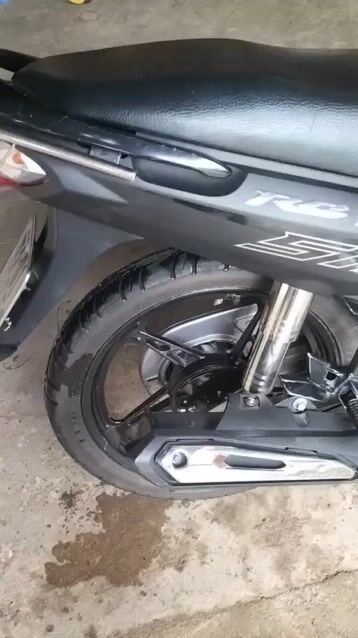 Thíu tiền cần bán. Mua bán Xe máy tại Thành phố Dĩ An Bình Dương được đăng bởi Lâm Sung hình 1