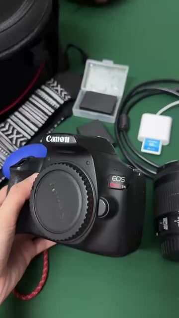 Máy ảnh Canon EOS Rebel T6 Đã sử dụng. Mua bán Máy ảnh, Máy quay tại Quận Bình Tân Tp Hồ Chí Minh được đăng bởi Vinh Quang hình 1