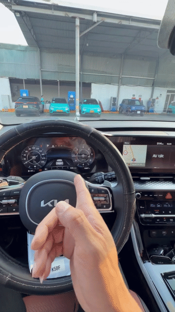 Kia Carnival Signature 2023 13000 km Xám. Mua bán Ô tô tại Quận Gò Vấp Tp Hồ Chí Minh được đăng bởi NGUYỄN MINH VUA XE LƯỚT hình 1